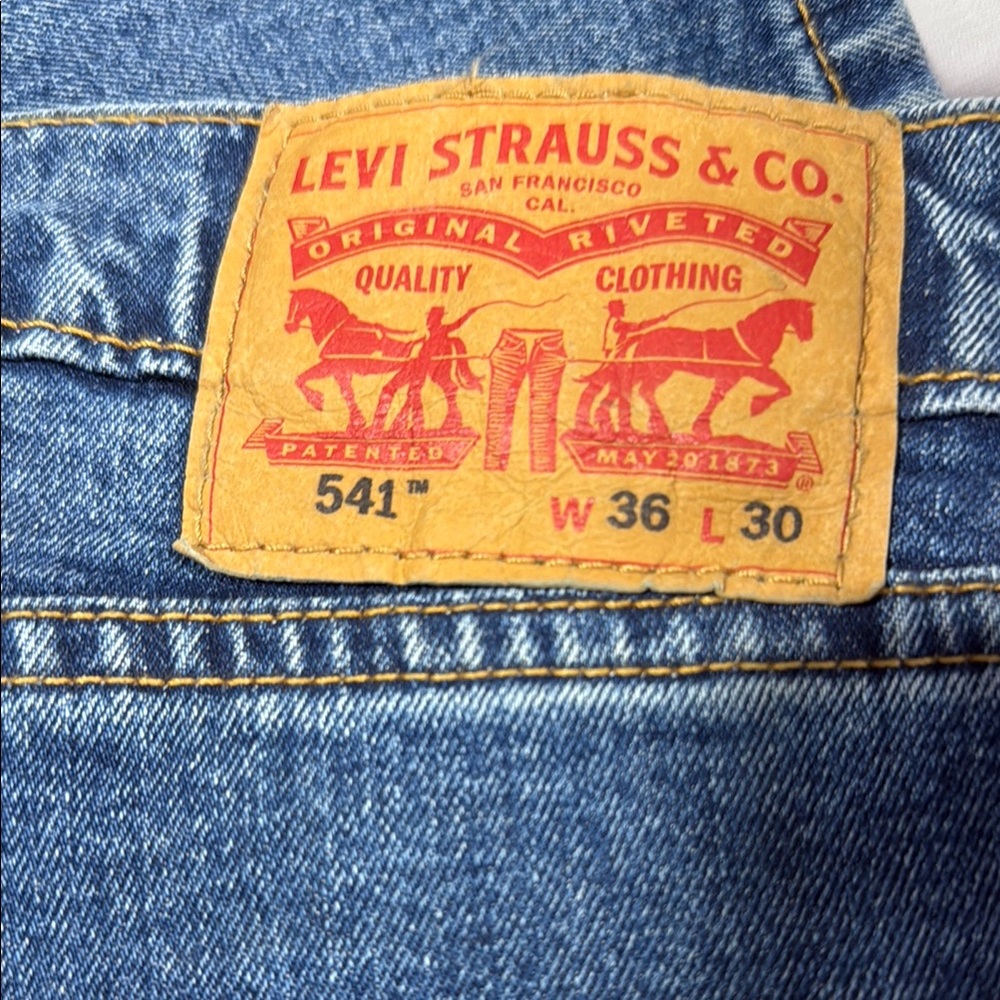 Levi's 541 Athletic Tapered Blue Men Jeans 36x30
